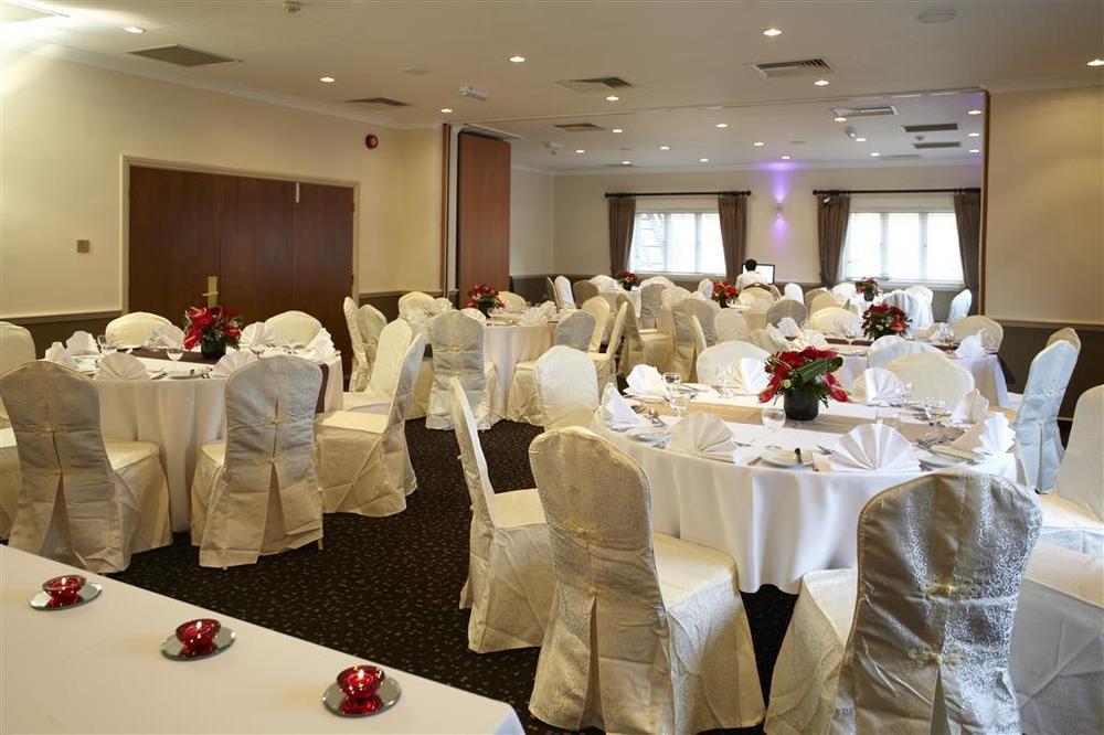 Best Western Cumberland Hotel Harrow Restaurant photo