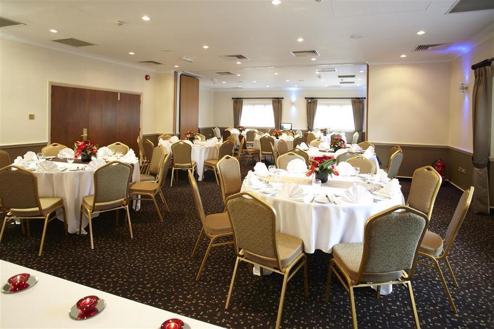 Best Western Cumberland Hotel Harrow Restaurant photo