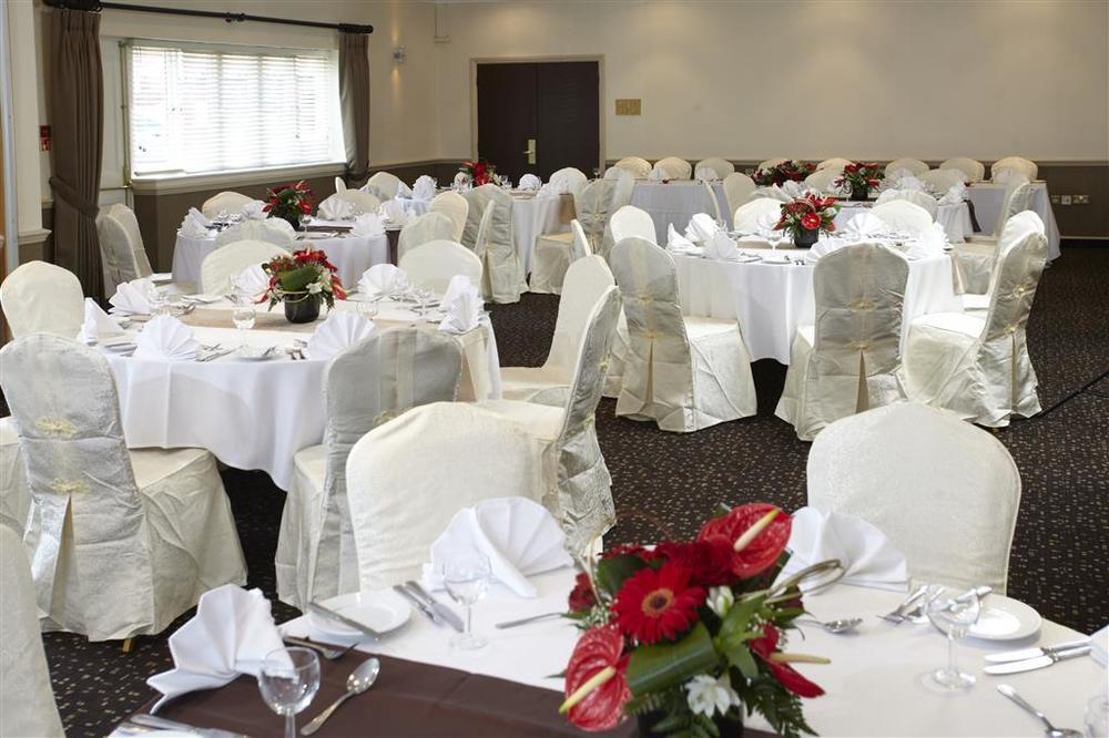 Best Western Cumberland Hotel Harrow Restaurant photo